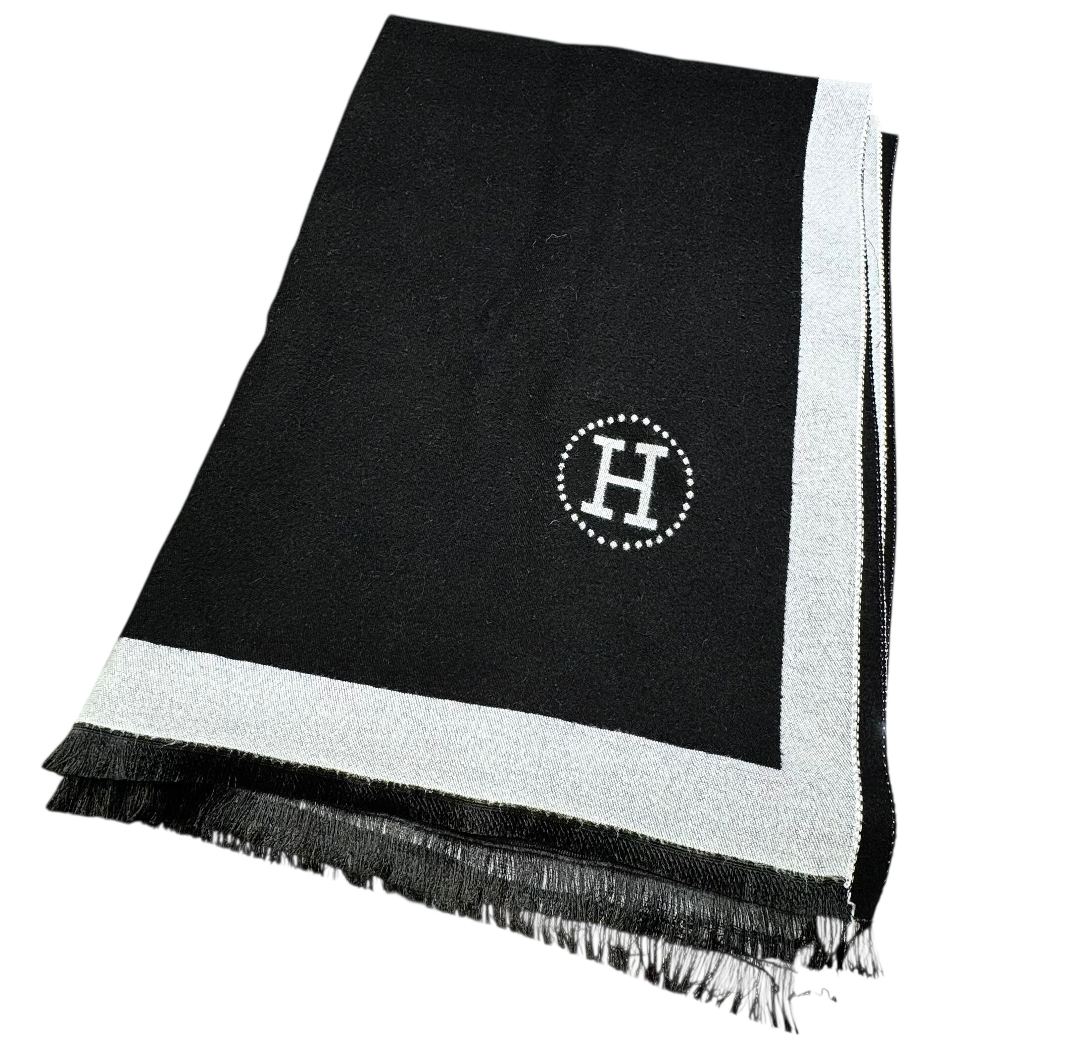 HERMÈS Cashmere and Merino Wool Throw Blanket